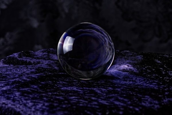 crystal-ball-photography-3973695_640